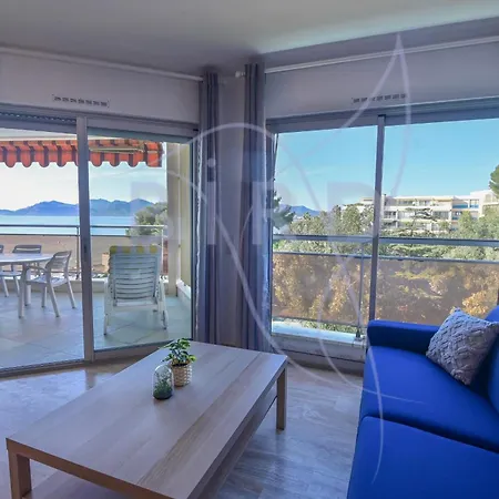 Vue Et Esterel Just Next To The Apartmán *