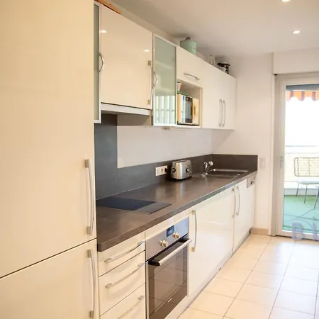 Vue Et Esterel Just Next To The Apartmán Cannes