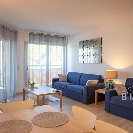 Vue Et Esterel Just Next To The Apartmán Cannes