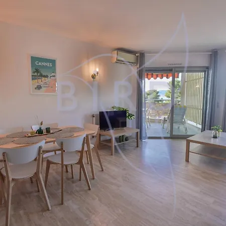Daire Vue Et Esterel Just Next To The